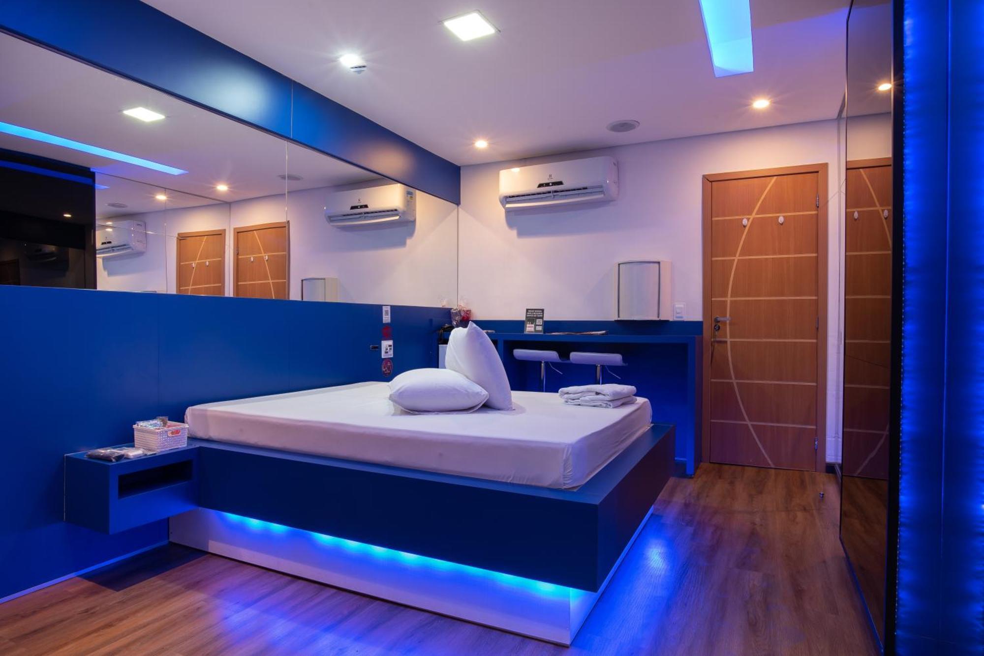 Motel Fantasy 4 (Adults Only) Белу-Оризонти Экстерьер фото