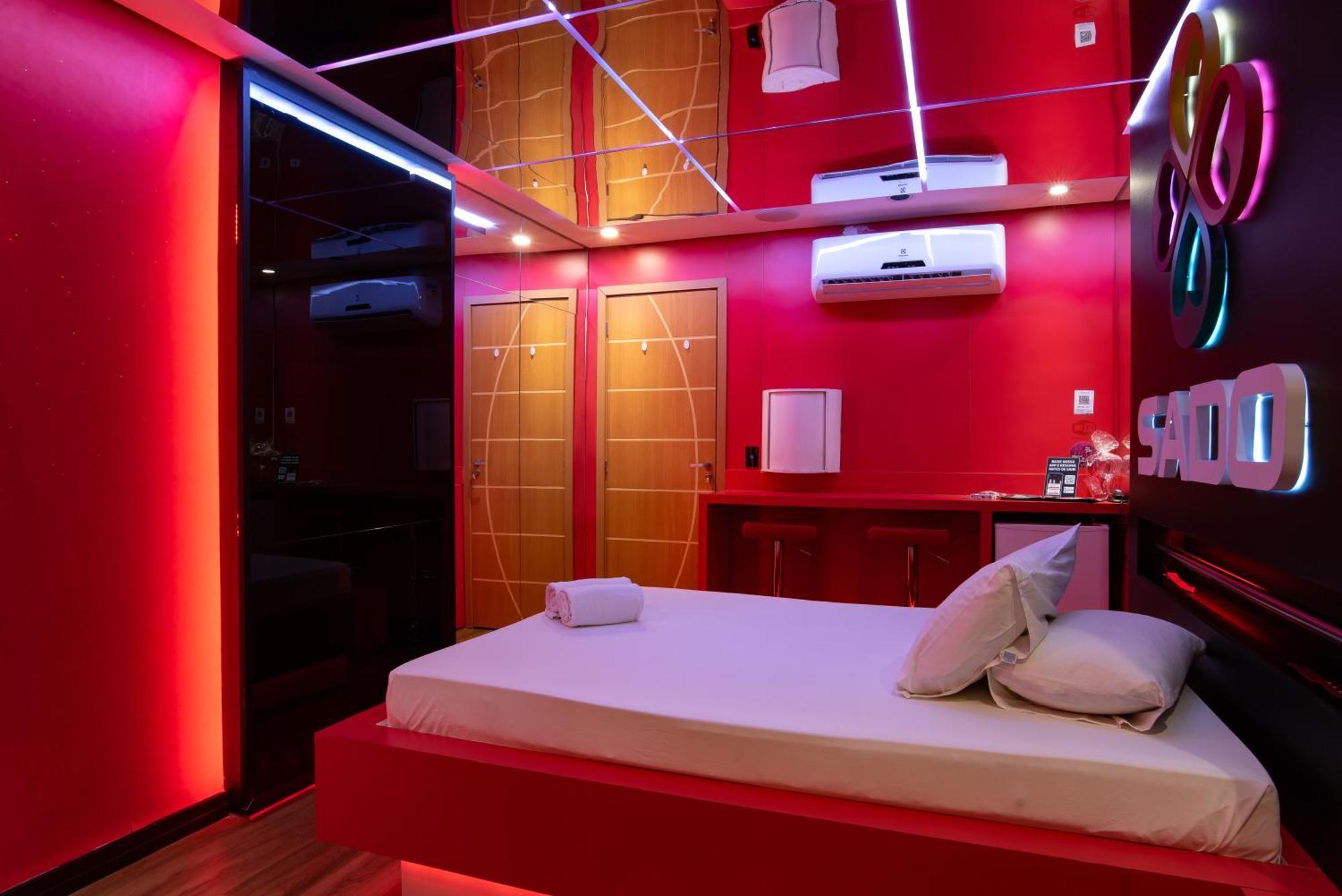 Motel Fantasy 4 (Adults Only) Белу-Оризонти Экстерьер фото
