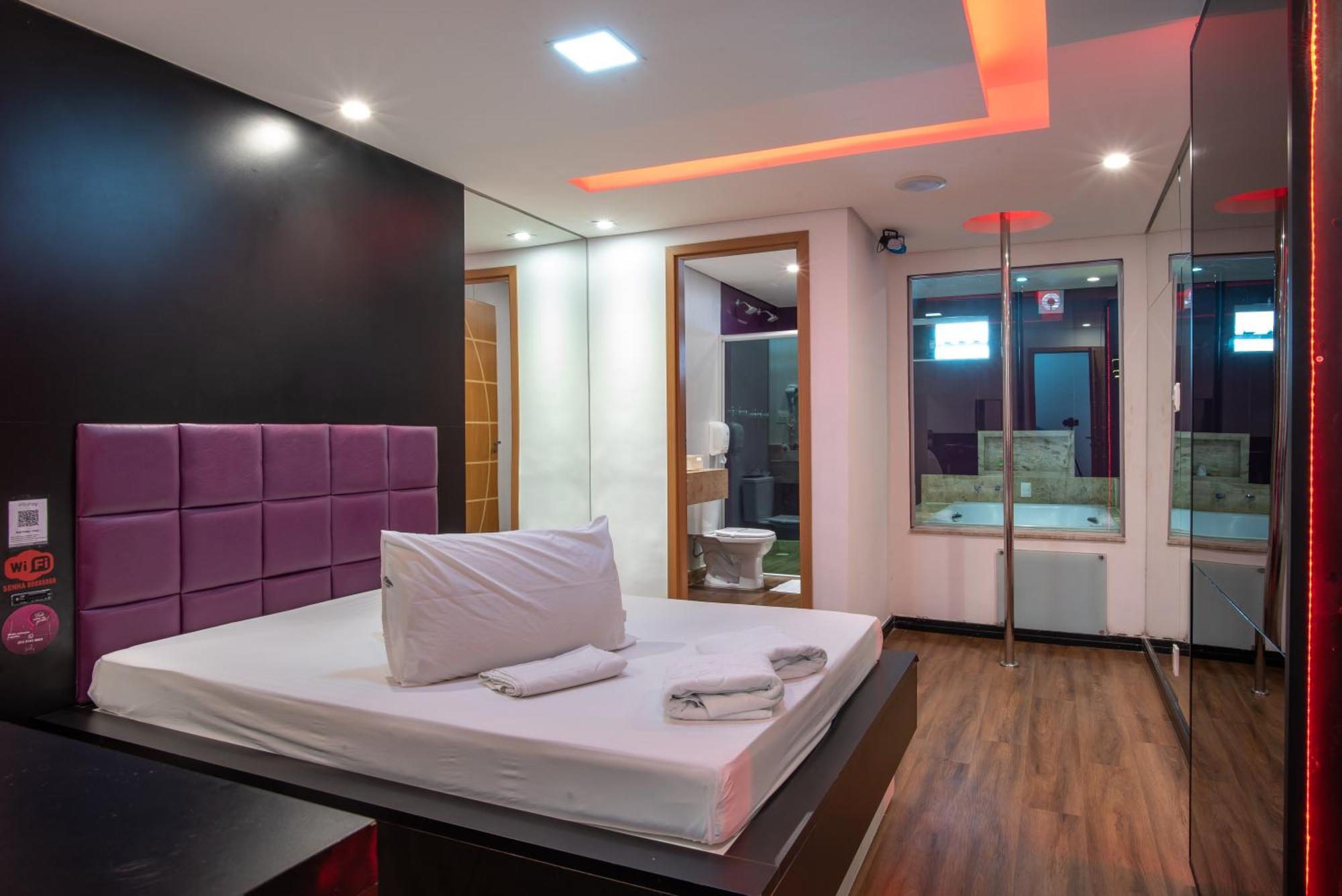 Motel Fantasy 4 (Adults Only) Белу-Оризонти Экстерьер фото